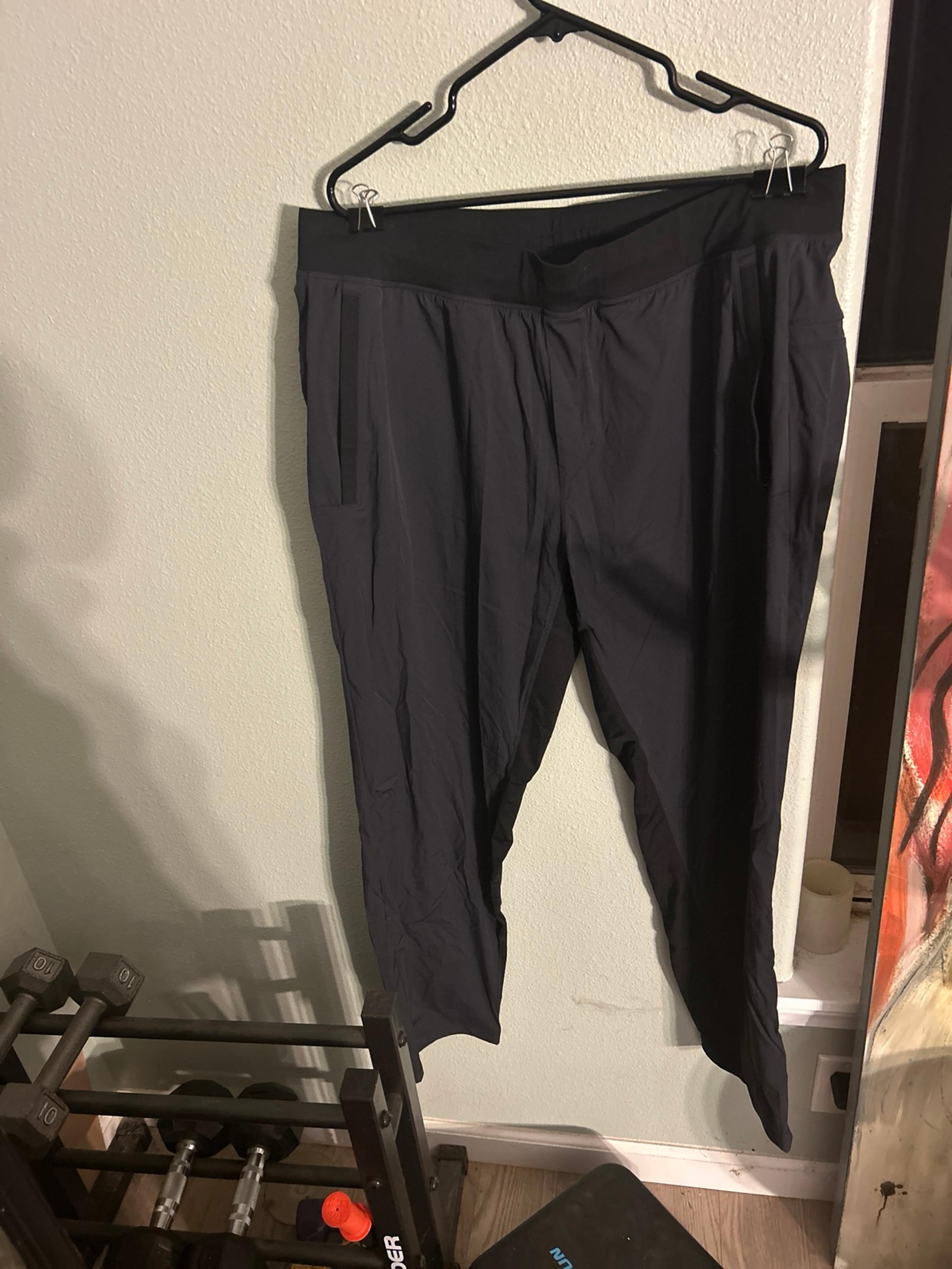 Lululemon Black XXL Men’s Athletic Pants NWOT