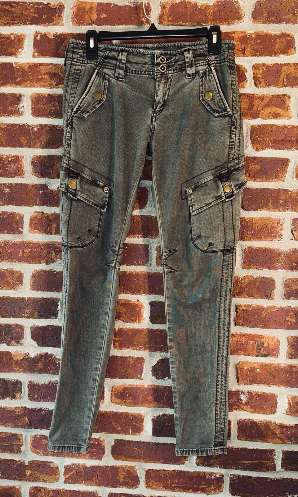 Free People olive color cargo pants slim fit size 27”