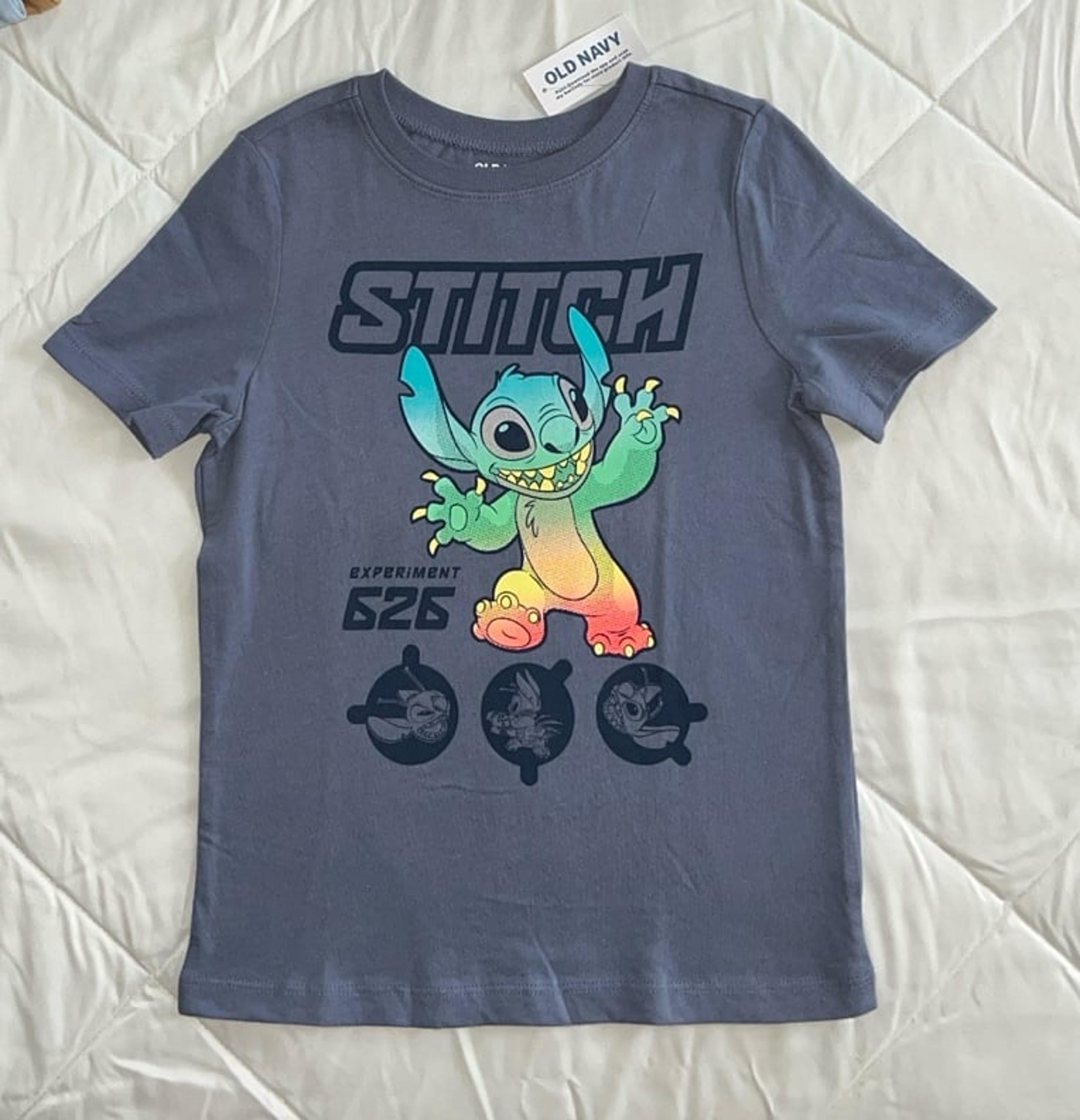 New Boys 5T Old Navy Disney Lilo & Stitch Short Sleeved Shirt 5