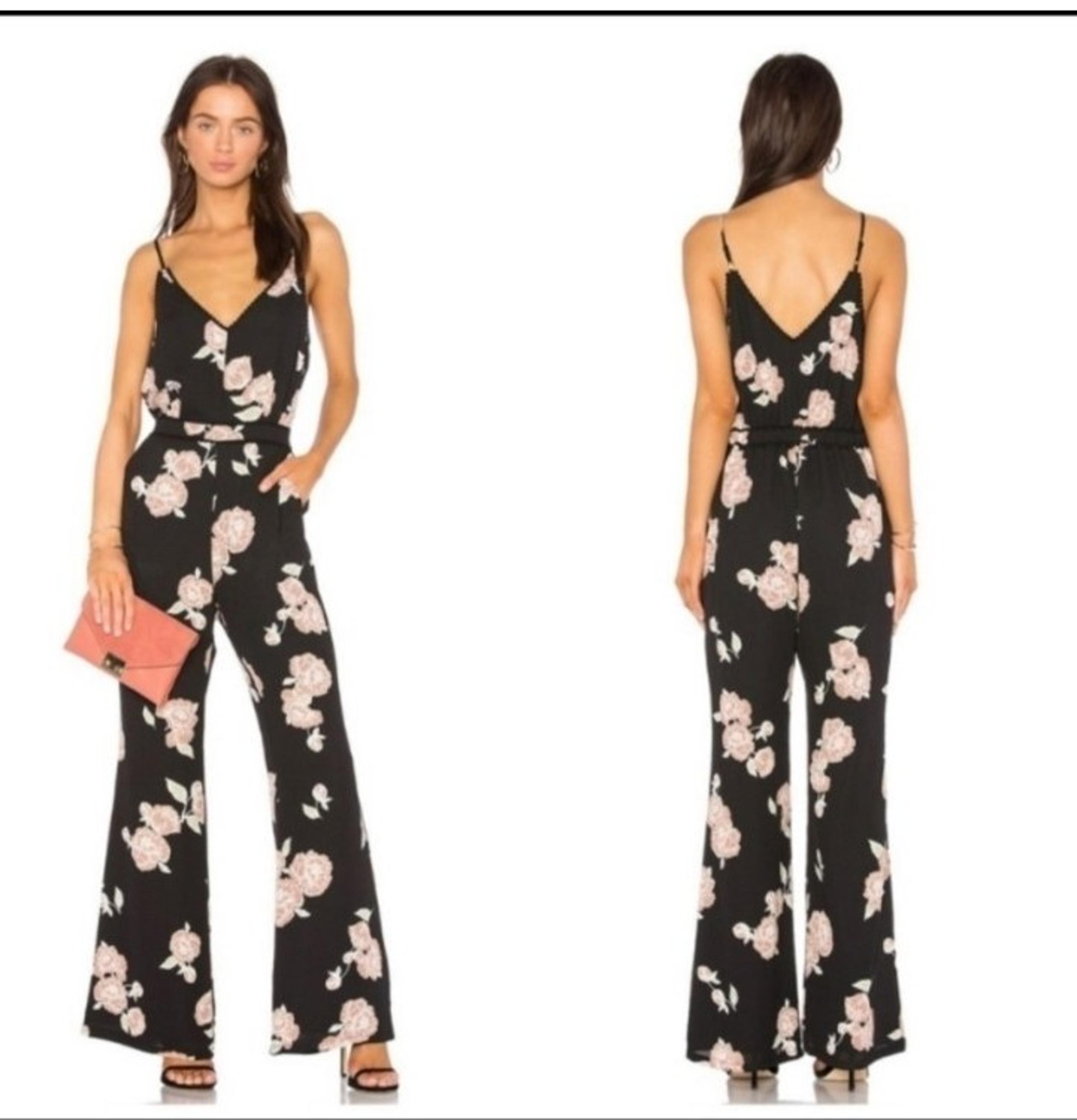 NWT Cupcakes and Cashmere Felissa Floral jumpsuit romper Size XS
