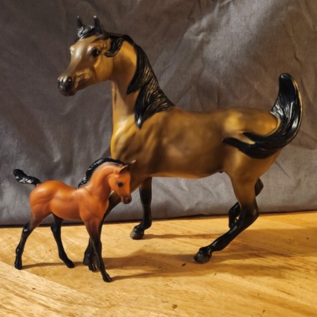 Breyer Horse#3163 Arabian Stallion & Foal (tt3)
