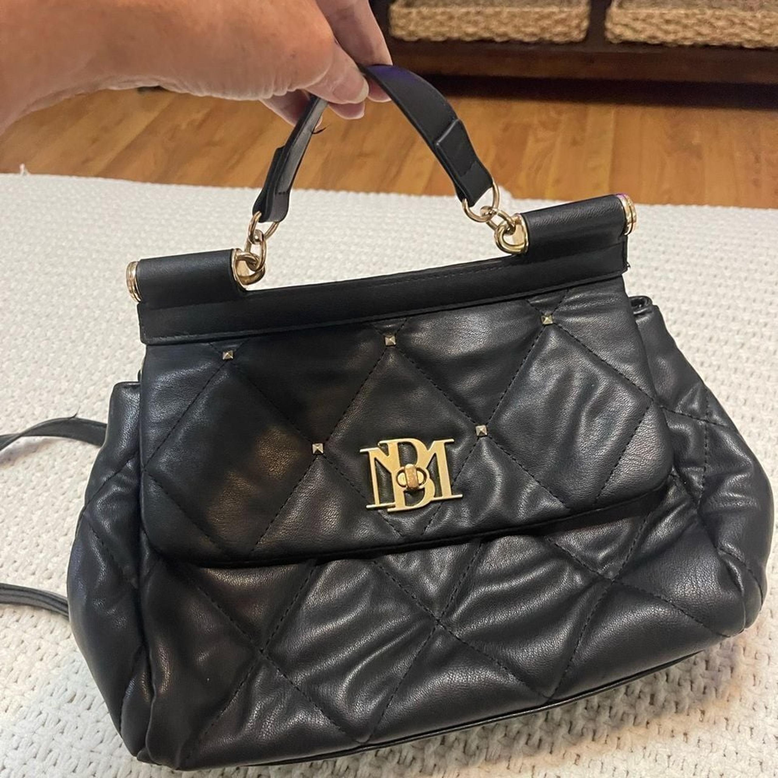 Badgley Mischka black vintage quilted purse with shoulder strap