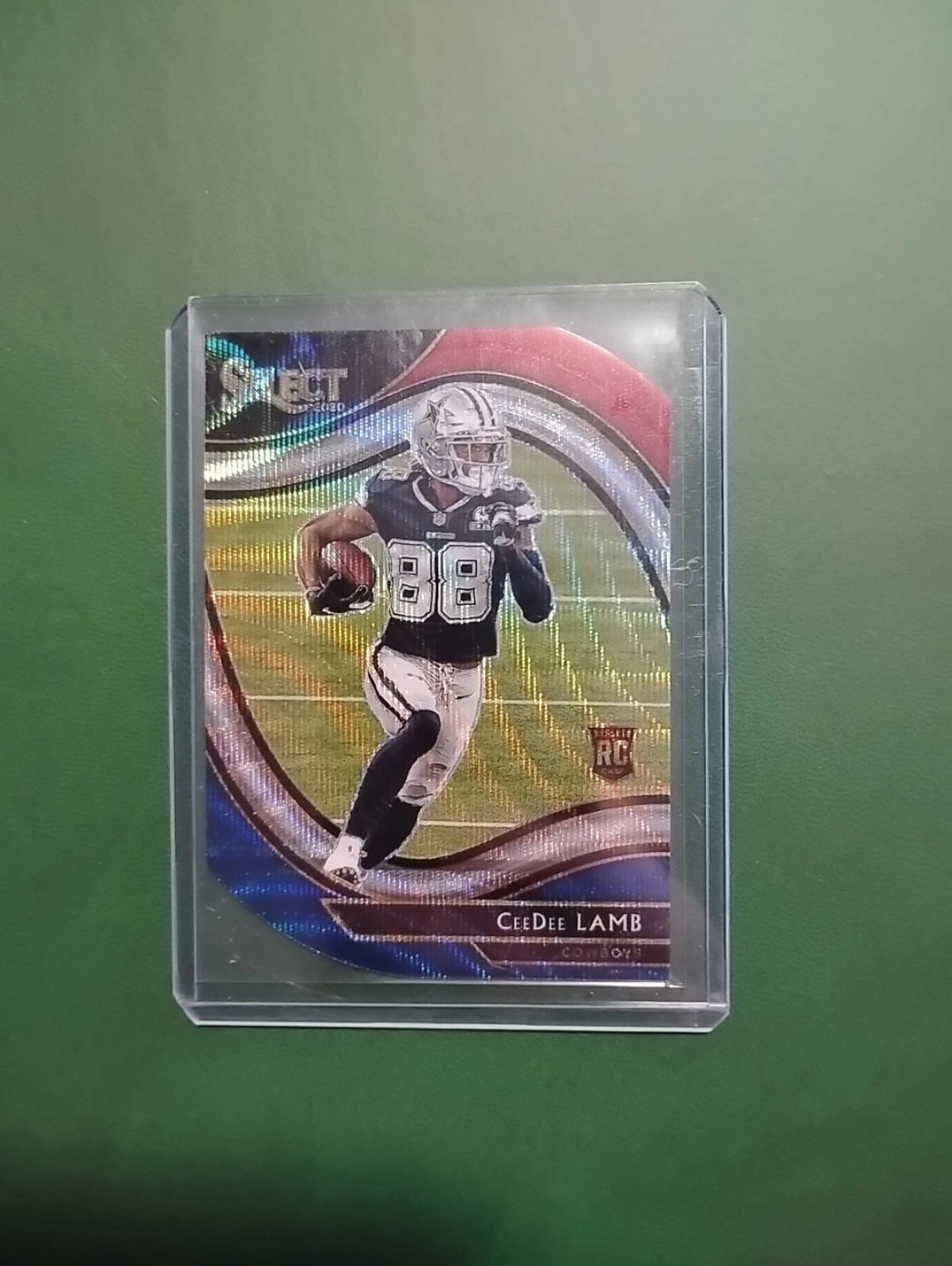 2020 Panini Select - Field Level CeeDee Lamb #357 Tri-Color Prizm Die-Cut (RC)