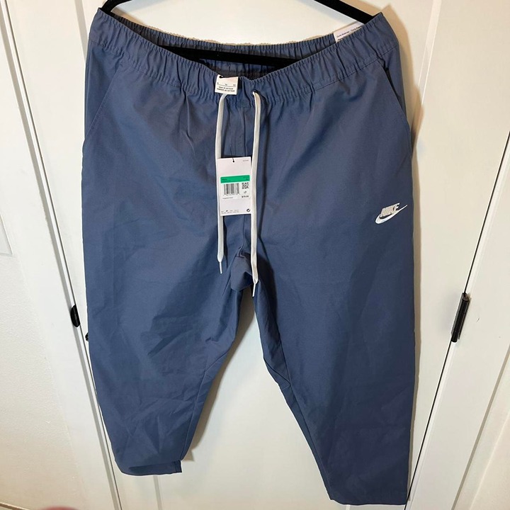 •NWT• Nike Blue Joggers •Size XL • 27 Long