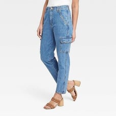 Universal Thread NWT Women's 10 Blue Medium Wash Mid-Rise Cargo Boyfriend Jeans