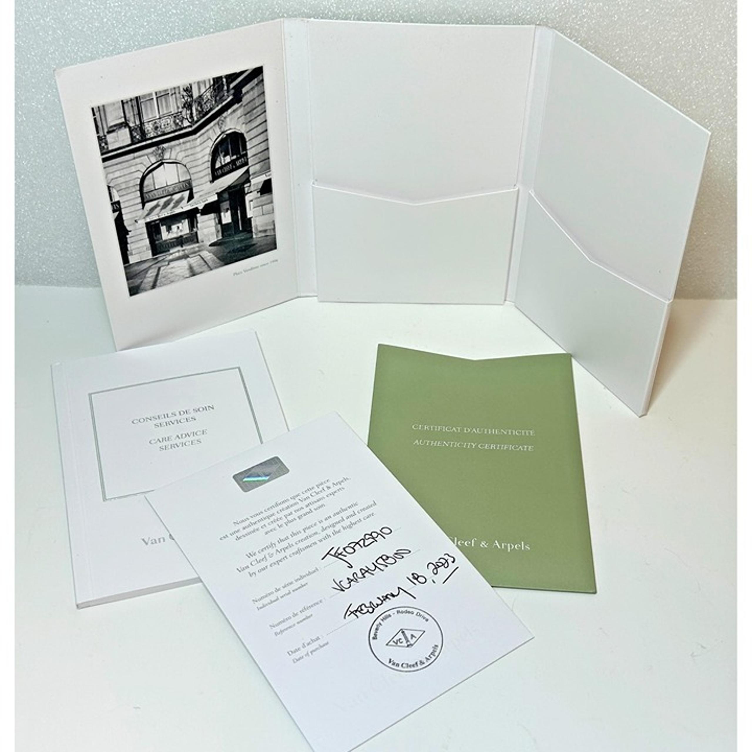 Van Cleef & Arpels Jewelry Booklet Authenticity Certificate Set 2023 VCARA45800