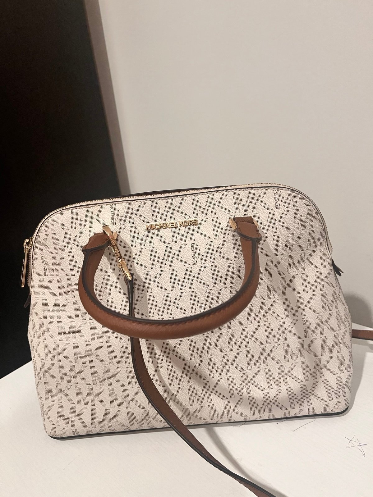 Mk purse