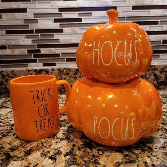 Rae Dunn Hocus Pocus Stacked Pumpkins and Trick or Treat Mug Bundle