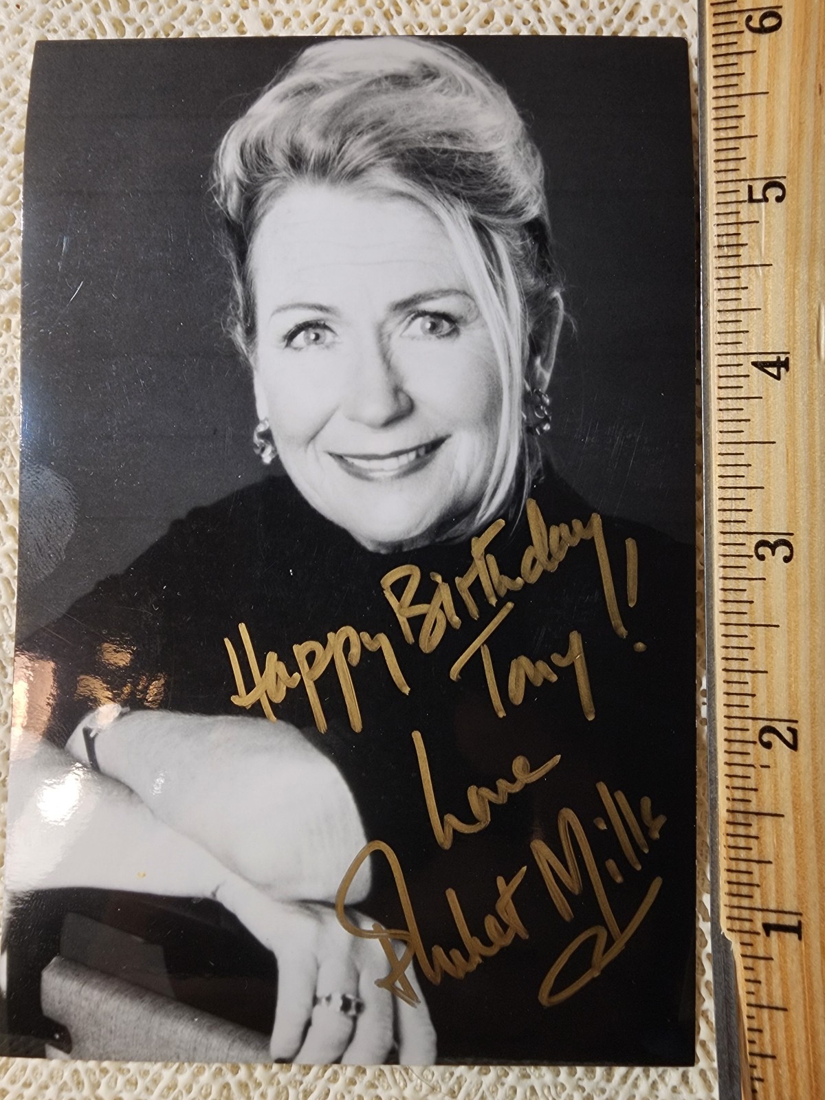 Actress Juliet Mills - Academy Award Winning Actress - Autographed 4x6 Coa