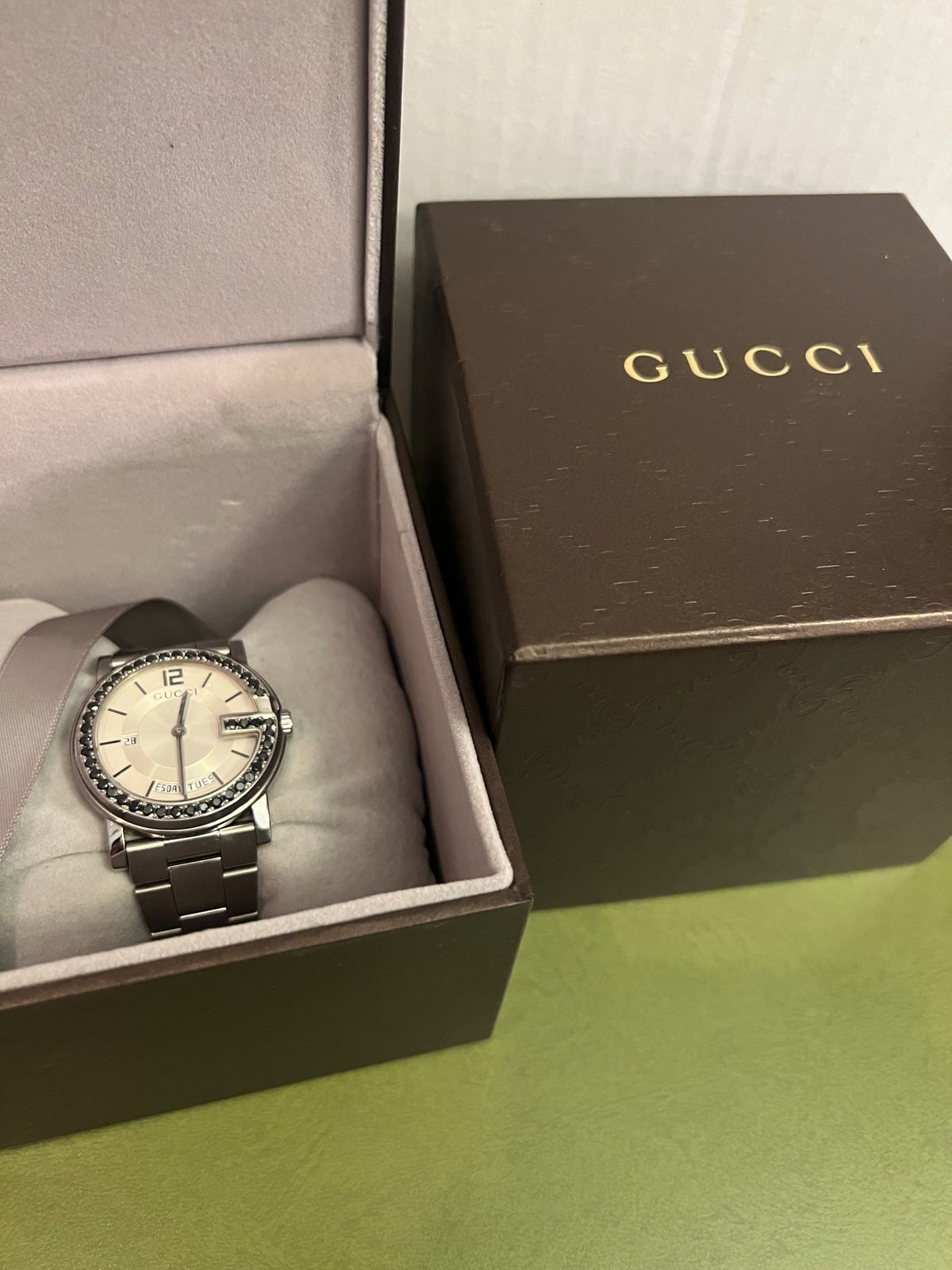 Mens womens unisex Silver Gucci Watch with black diamonds