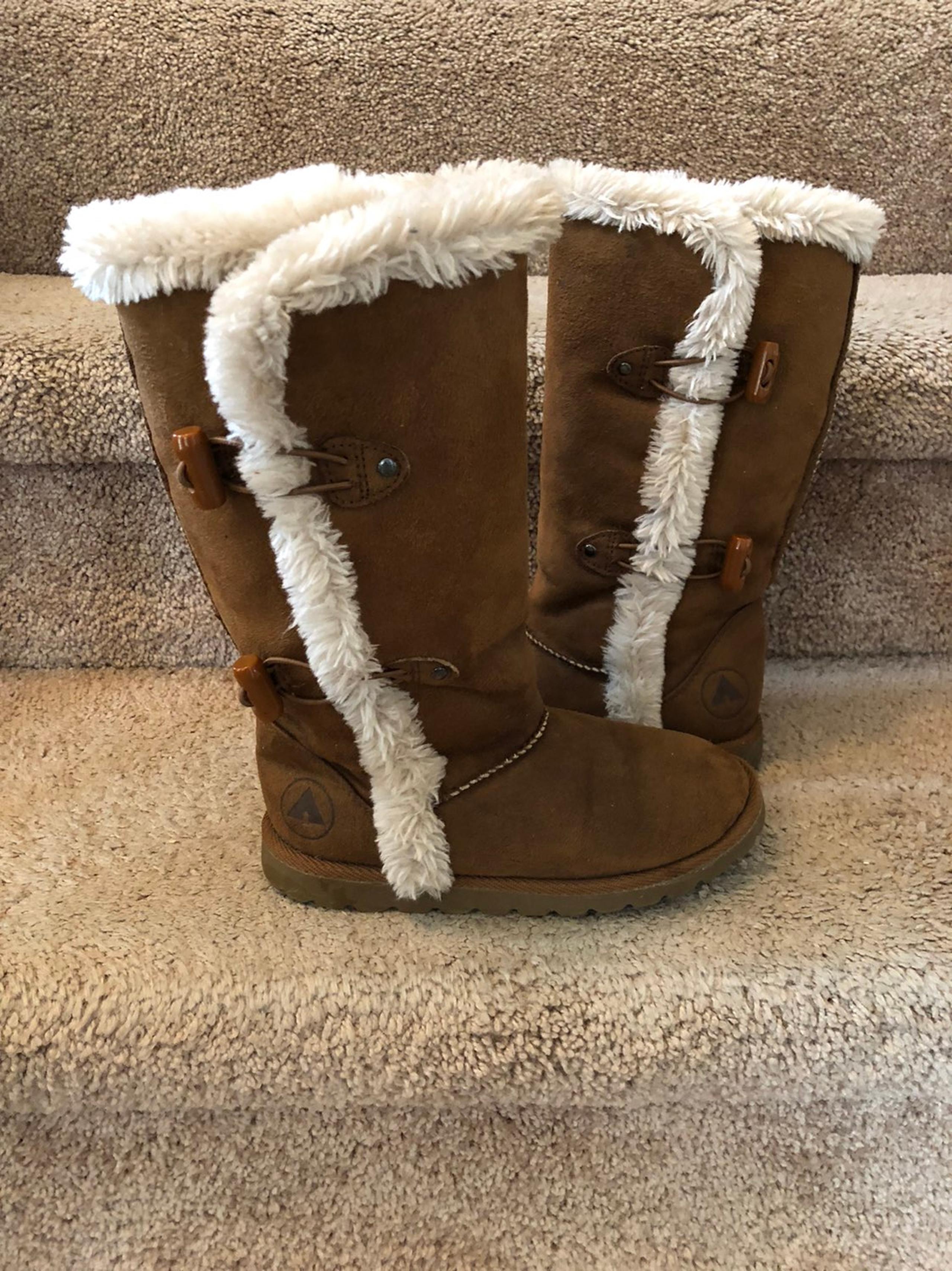 Airwalk Tall Winter Boots - Sz 13.5