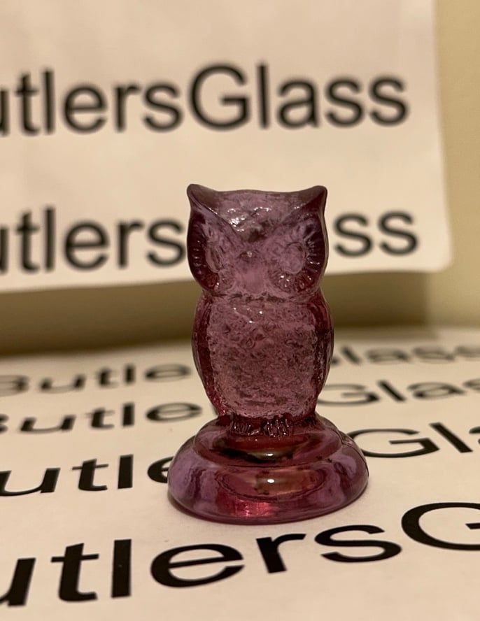 Boyd glass color changing Woodsie owl in Heatherbloom