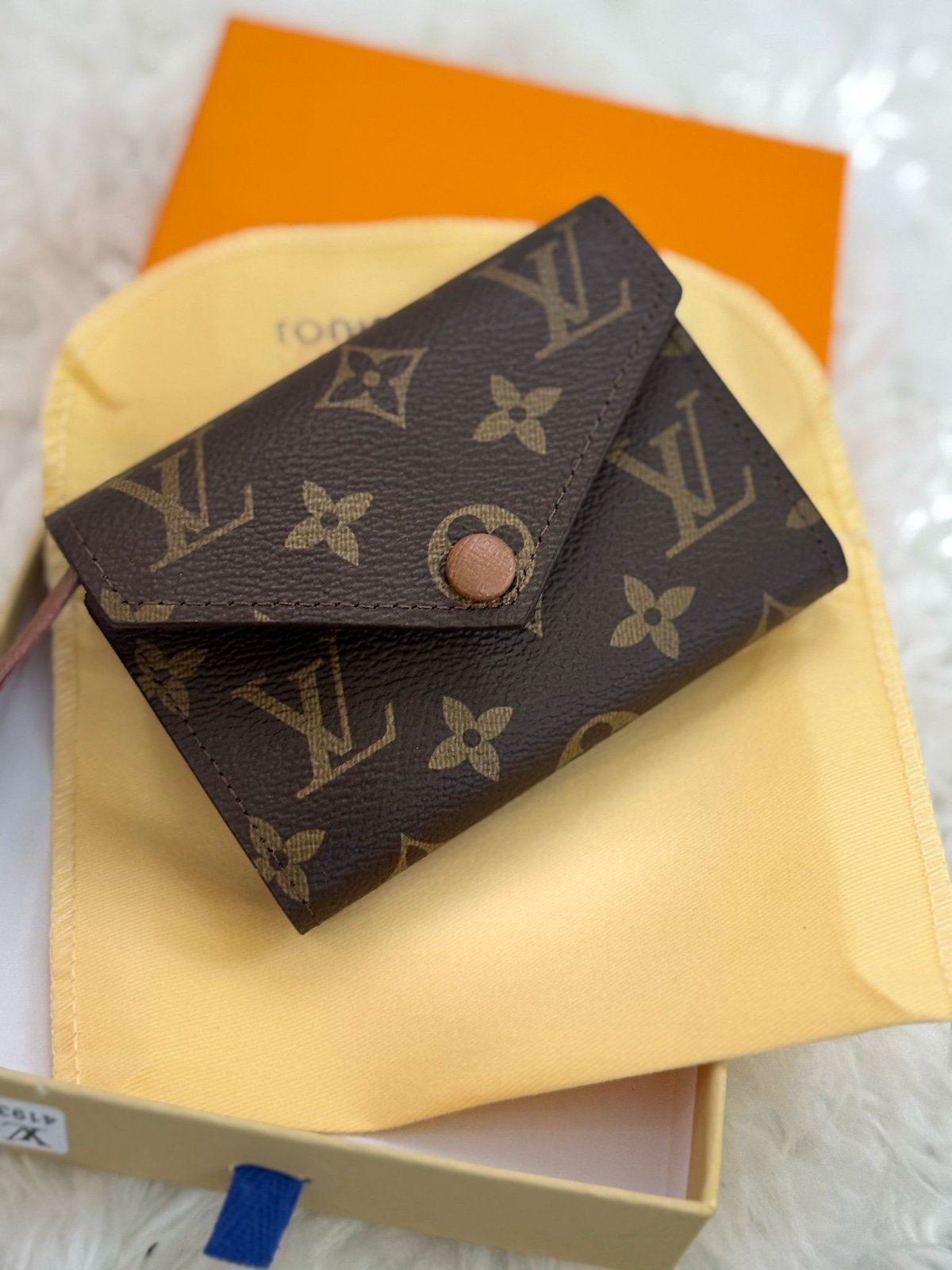 luxury brown wallet