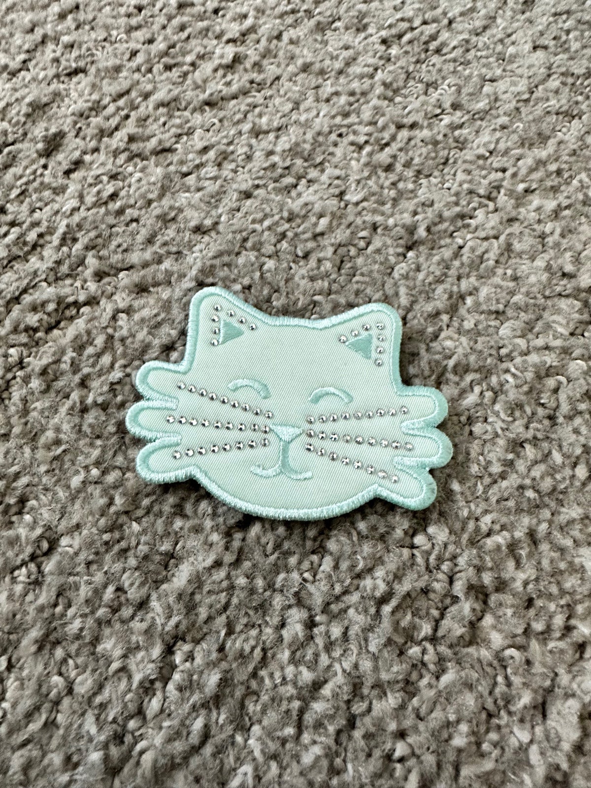 Stoney clover cat patch PY5807 Stoney clover cat patch PY5807