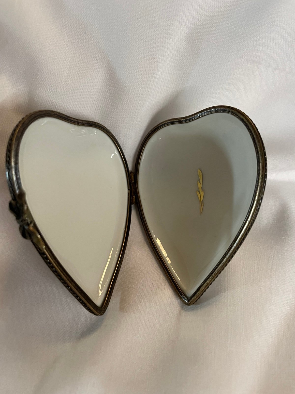 Antique Limoges heart trinket hinged box