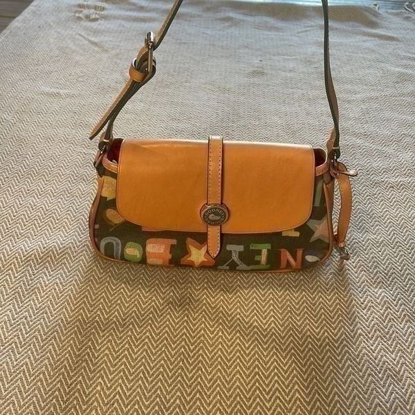 Dooney & Bourke Small Shoulder Bag East/West Flap Authentic