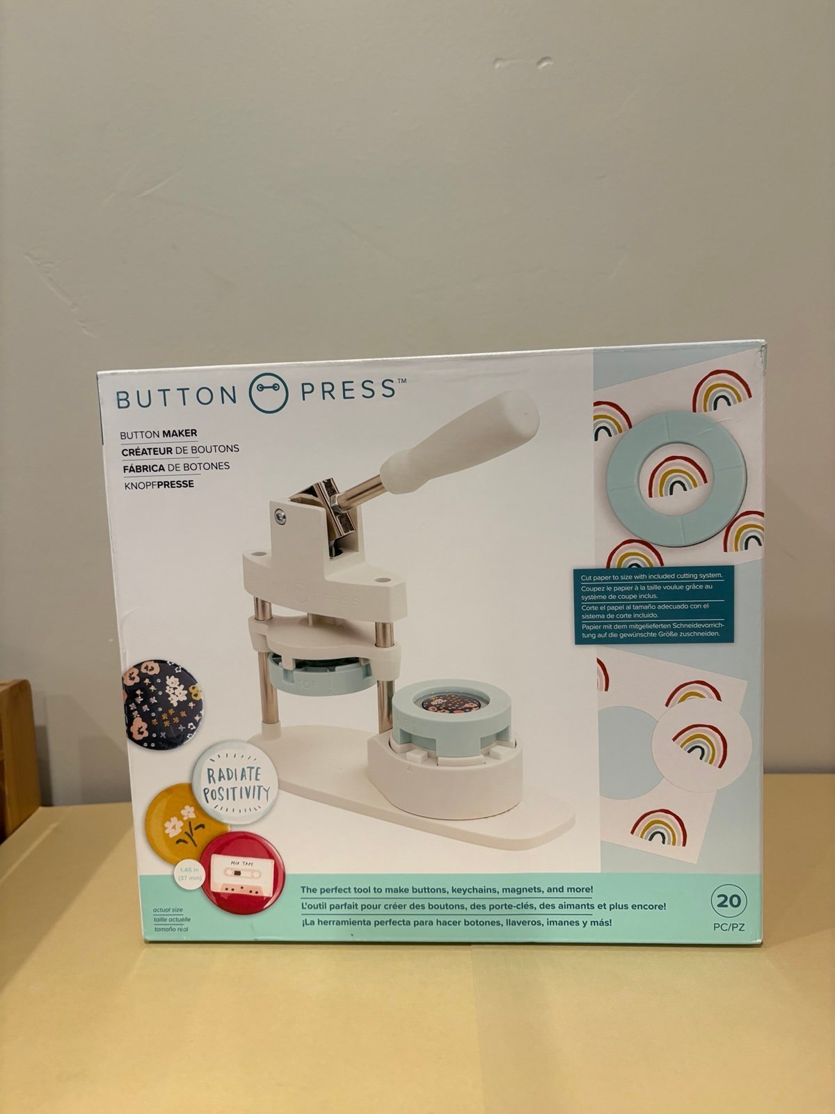 We R Memory Keepers, Button Press Kit, Includes Button Press, Cutting Inserts, M