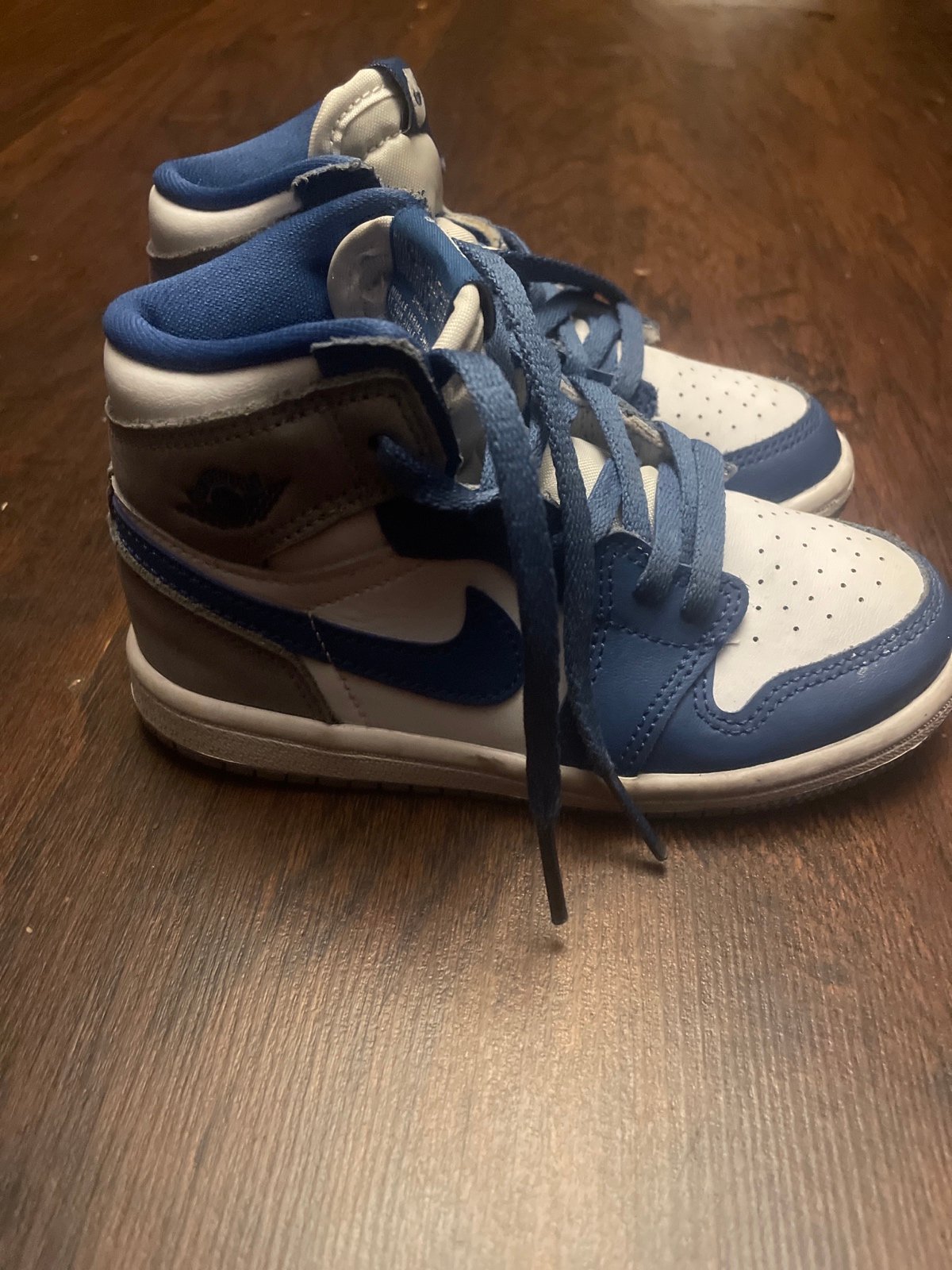 Jordan Nike 1s