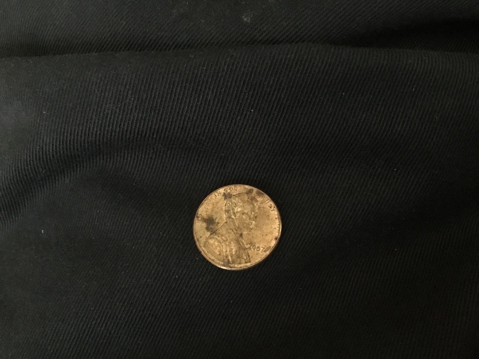Gold colored penny. In Good condition .