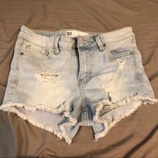Women’s RSQ Venice mid rise jean shorts