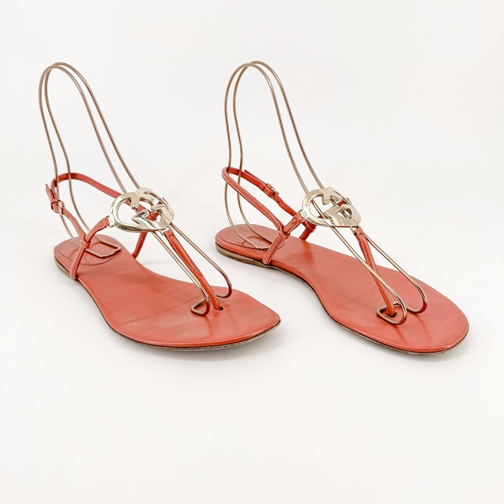 サンダル・ミュール GUCCI GG CANVAS IN FLAT SANDALS Gucci Interlocking GG Heart T-Strap Flat Sandals EU 37 US 7