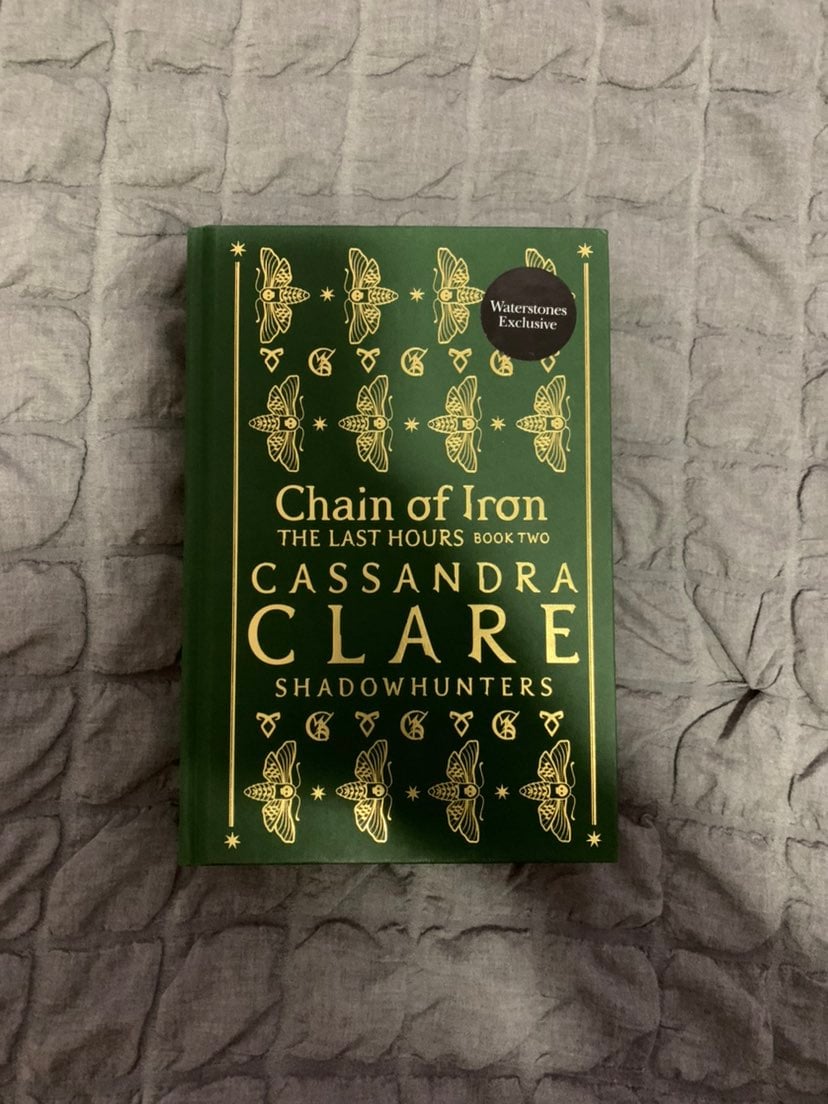 Waterstones Chain of Iron