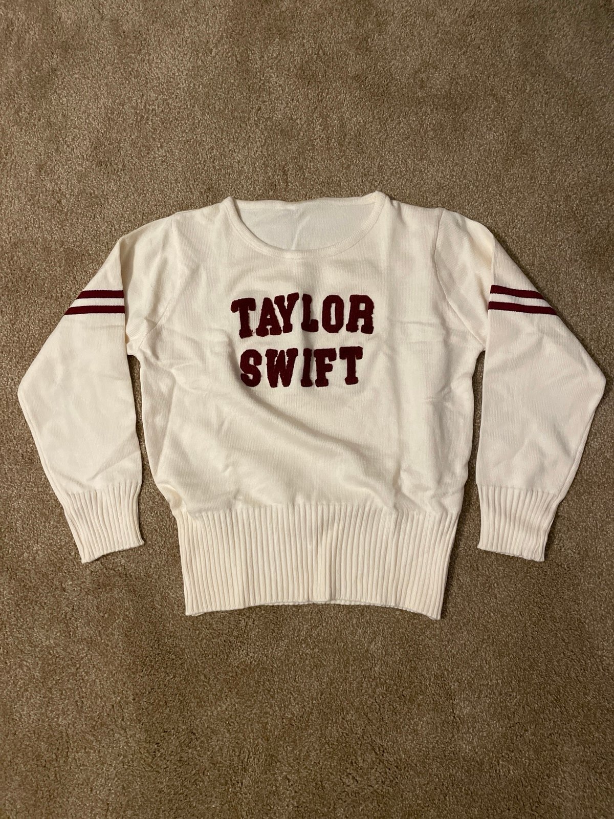 Taylor Swift knit Sweater