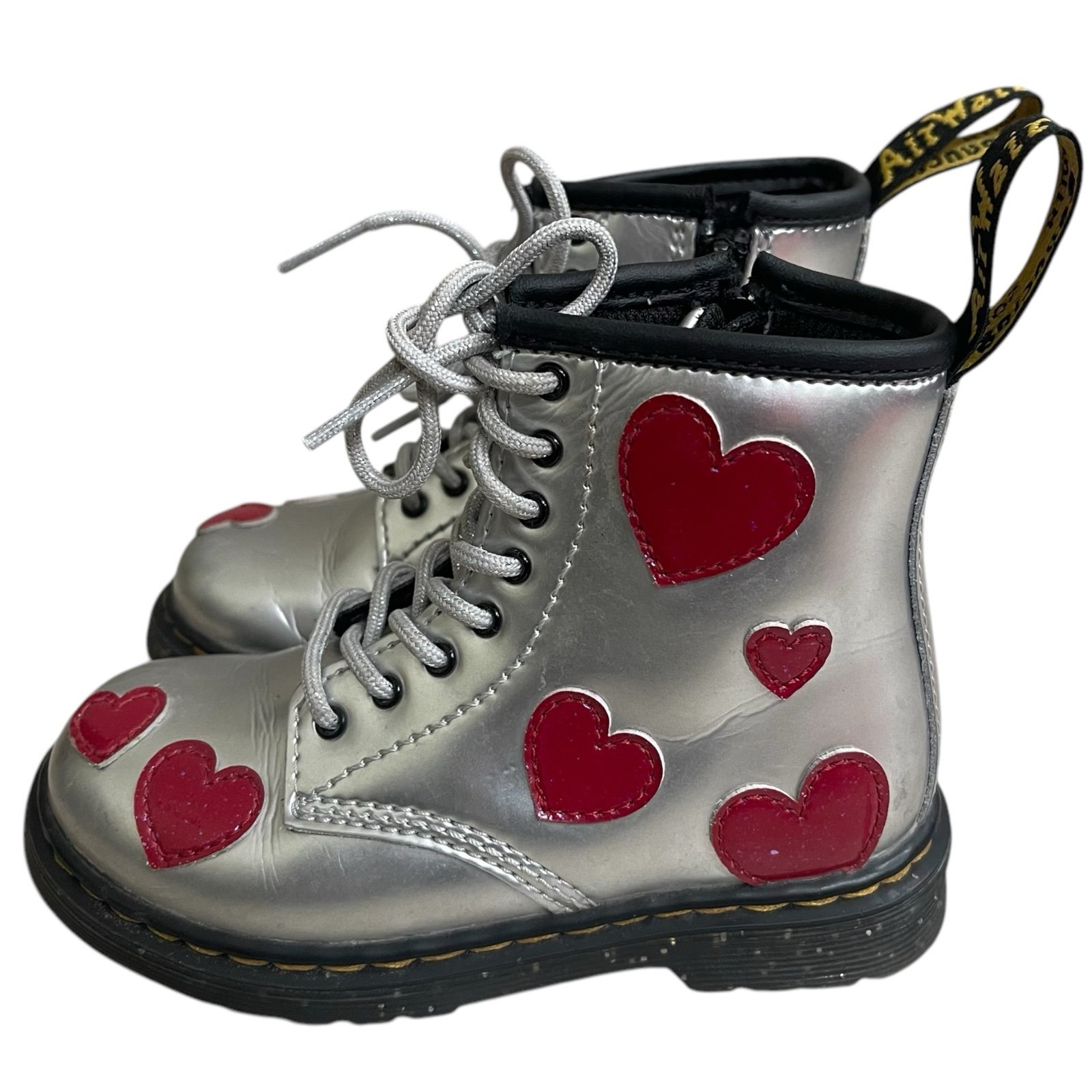 DR MARTENS 1460 GLITTER HEARTS ❤️ PATENT LACE UP BOOTS Size Girls Size 9 Hardly