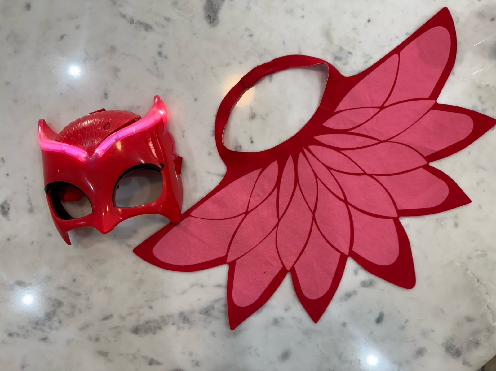 PJ Masks Owlette light up mask and wing cape costume set