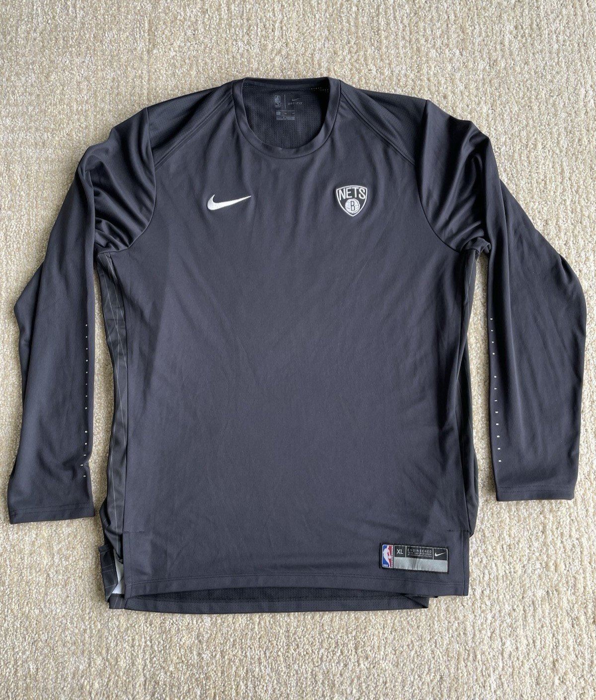 Nike Brooklyn Nets Mens XL Dri-Fit Gray Long Sleeve Warm Up Court Shooting Shirt