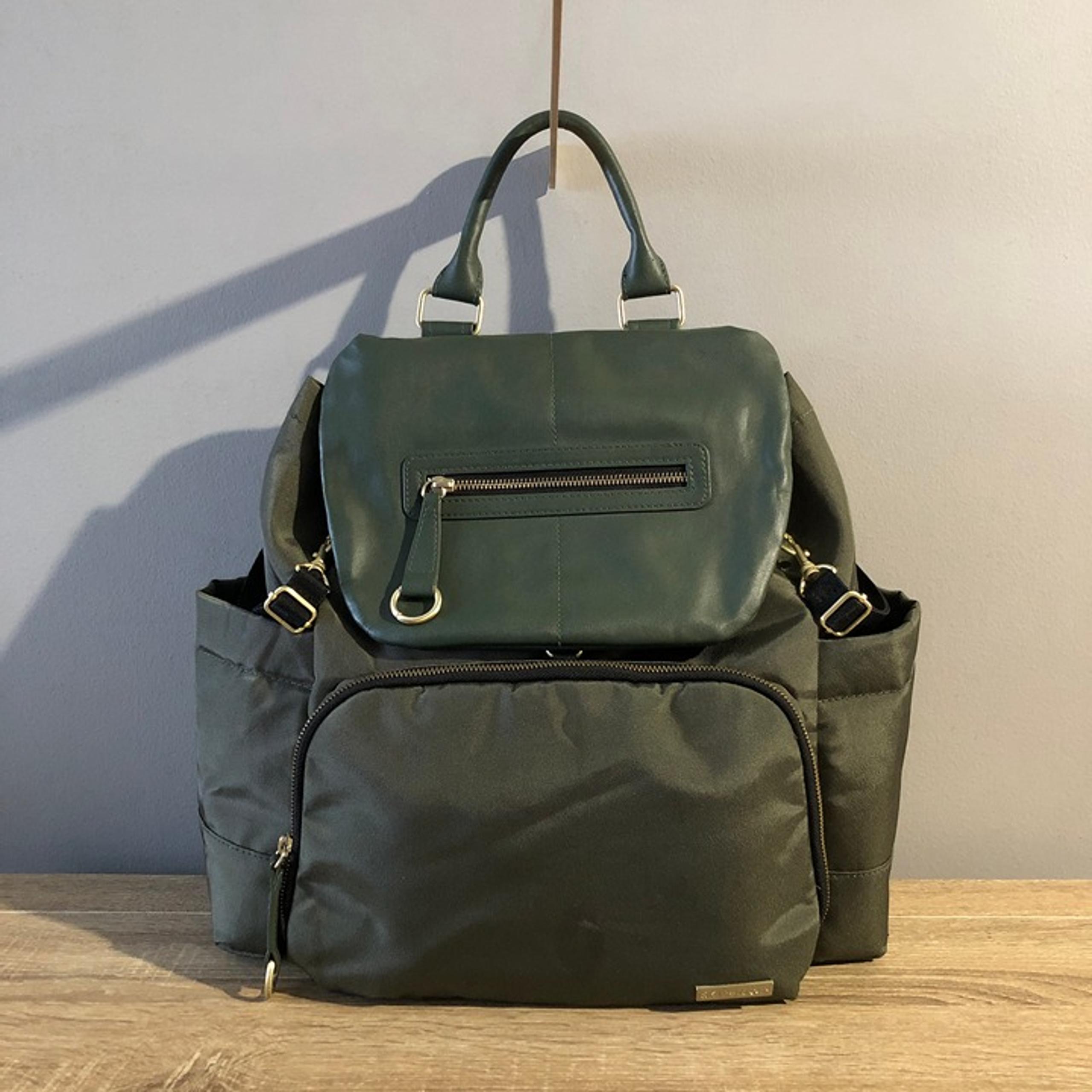 Skip Hop Green Gold Chelsea Downtown Chic Adjustable Straps Diaper Bag Backpack