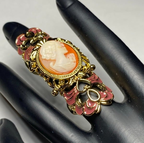 Amedeo Gold Tone, Red Enamel Full Finger, Cameo Articulated Knuckle Ring Size 6