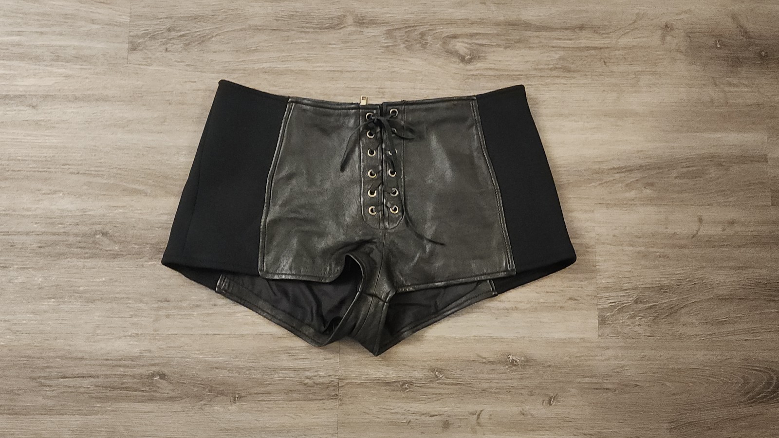 FIRST Genuine Leather Vintage Shorts Size 14