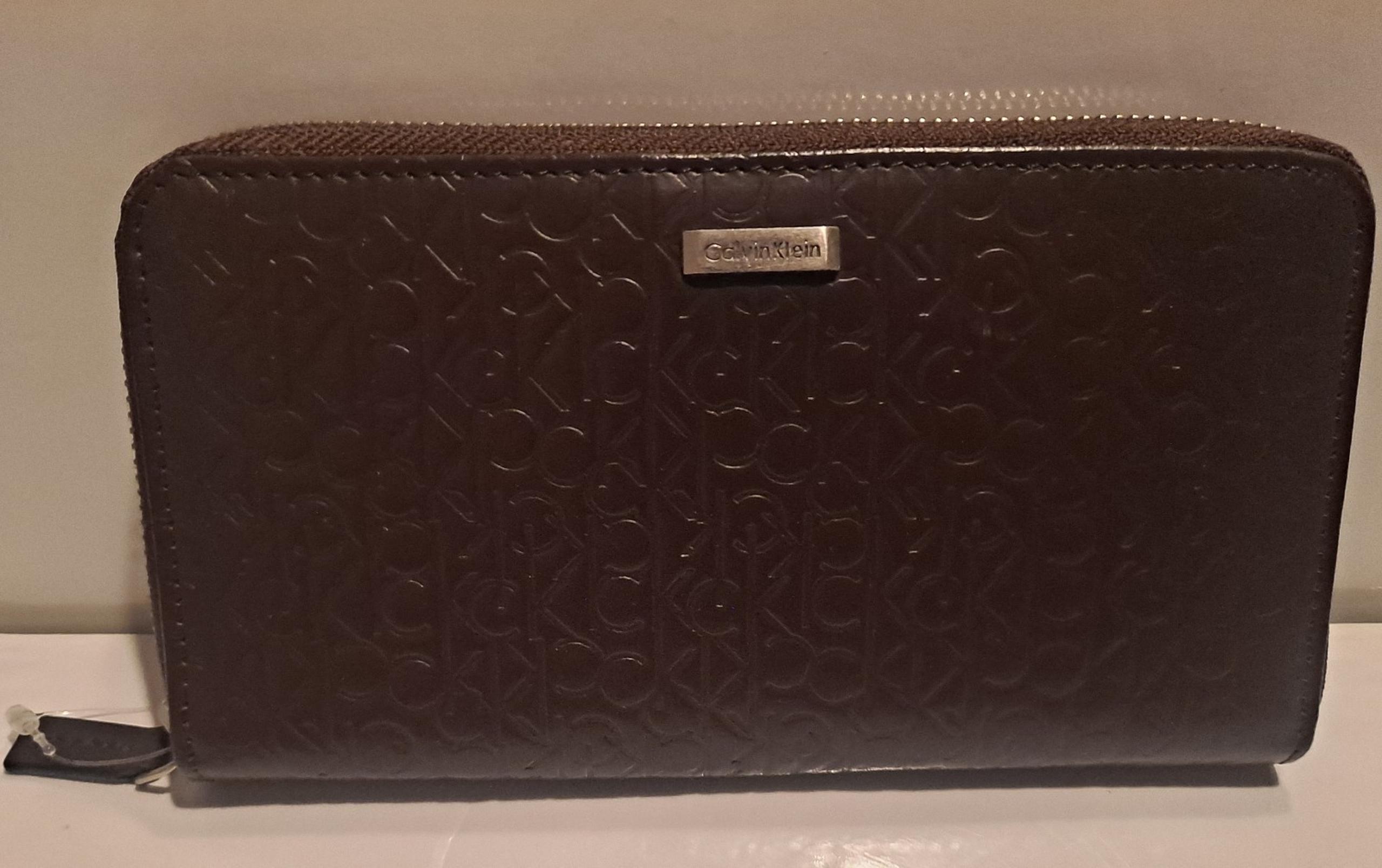 Calvin Klein Women's Zip Continental Wallet 74287 Brown, Brown,OS - US.