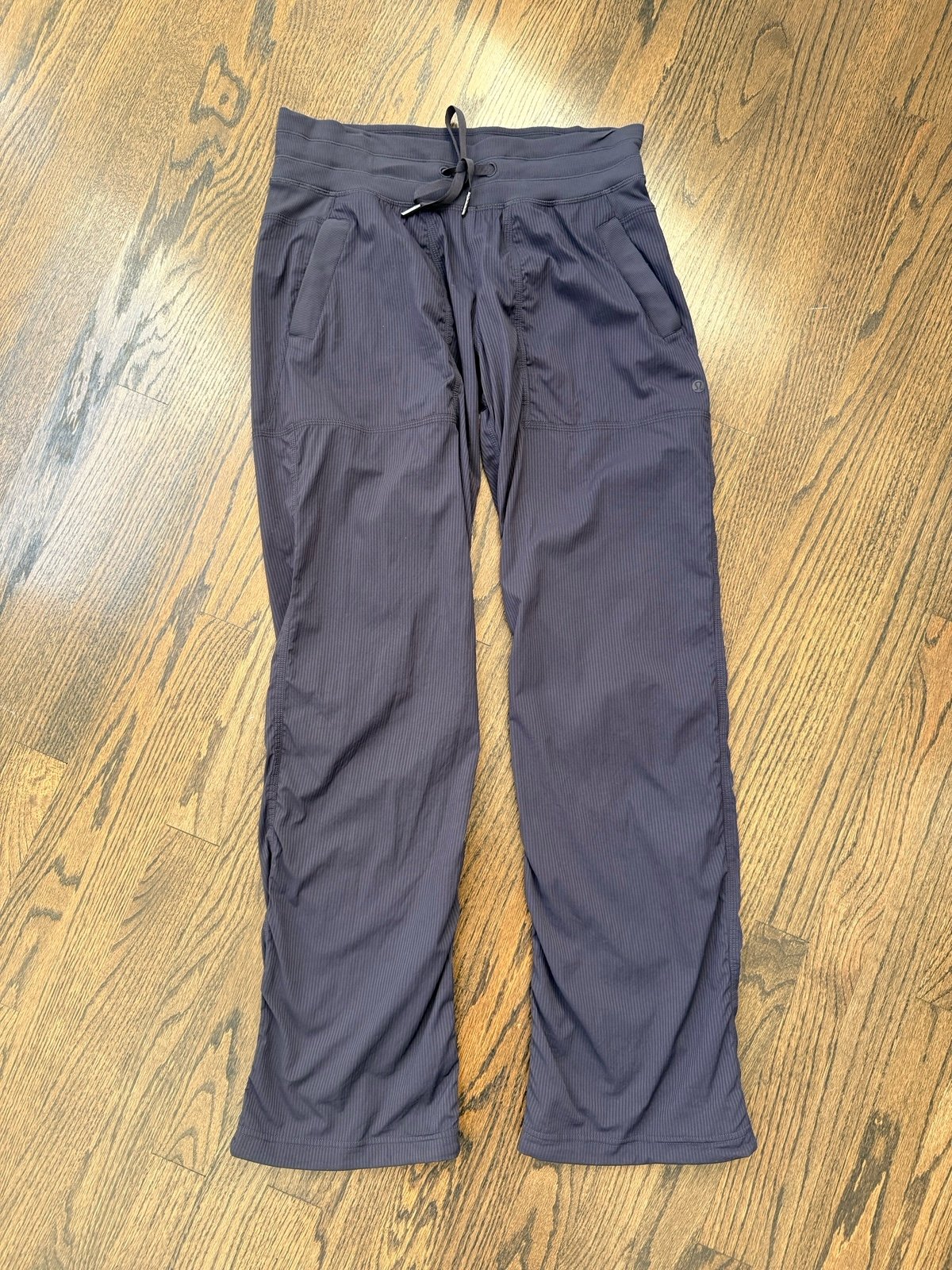 Lululemon Dance Studio Pants mid rise full length size 8 Midnight Blue