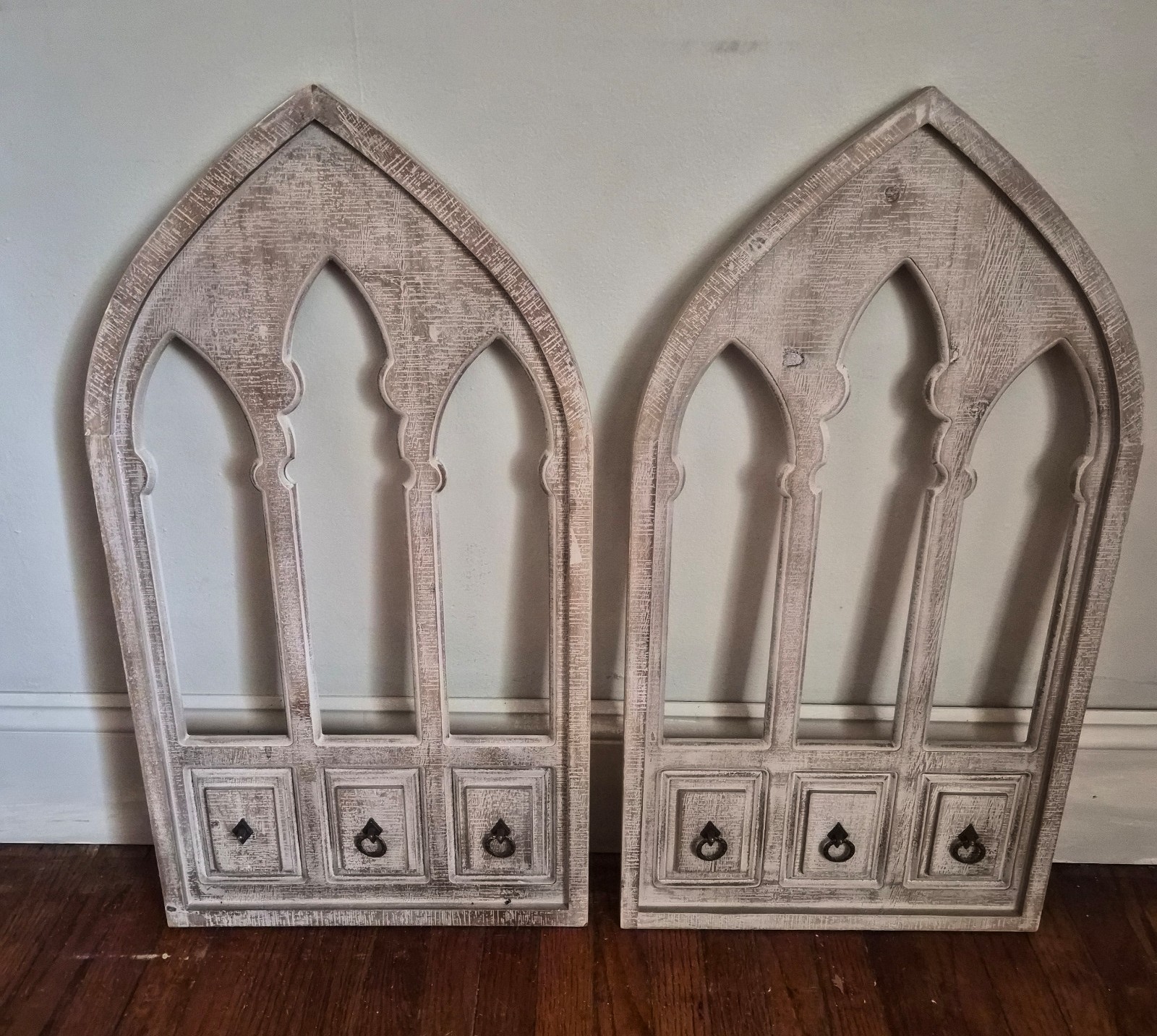 Farmhouse Cathederal Decor