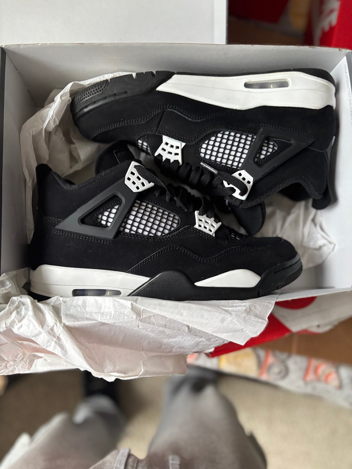 Jordan 4