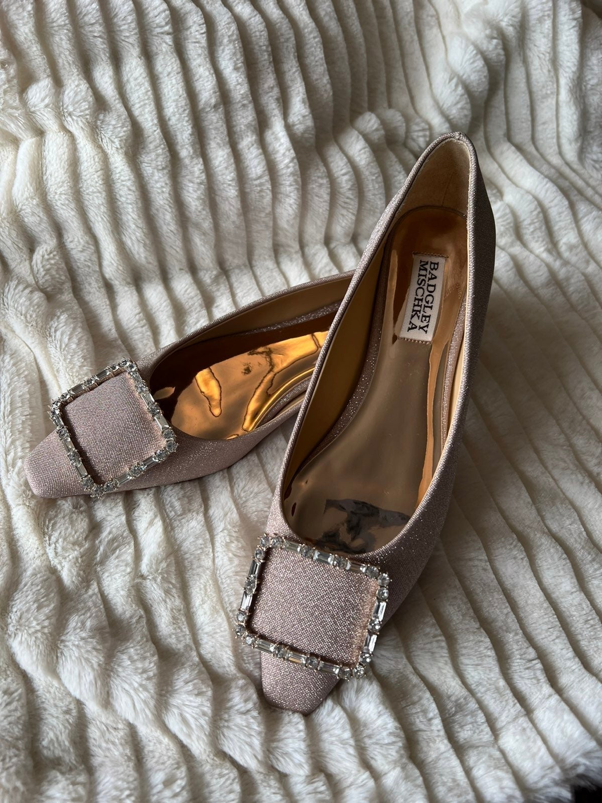 NWT - Badgley Mischka Dyanne Rose Gold Rhinestone Embellished Flat