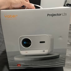 Projector Yaber L2S WiFi and Bluetooth.