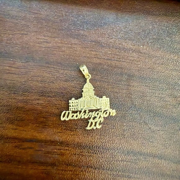 New! 14k Gold Washington D.C. Pendant