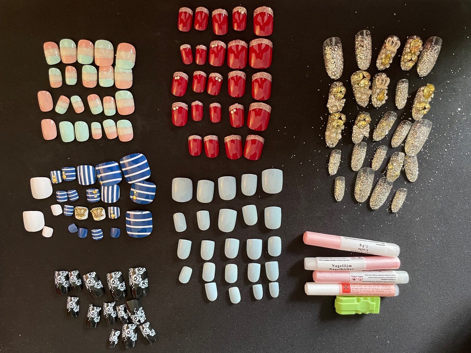 Press on nails bundle with tools