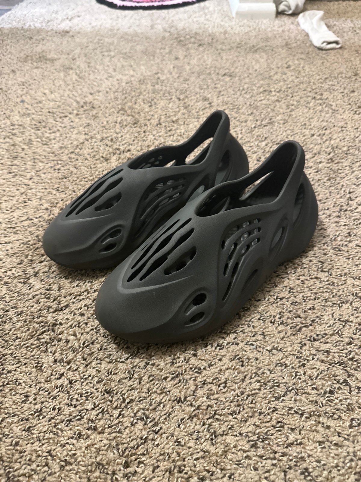 Yeezy foamrunner