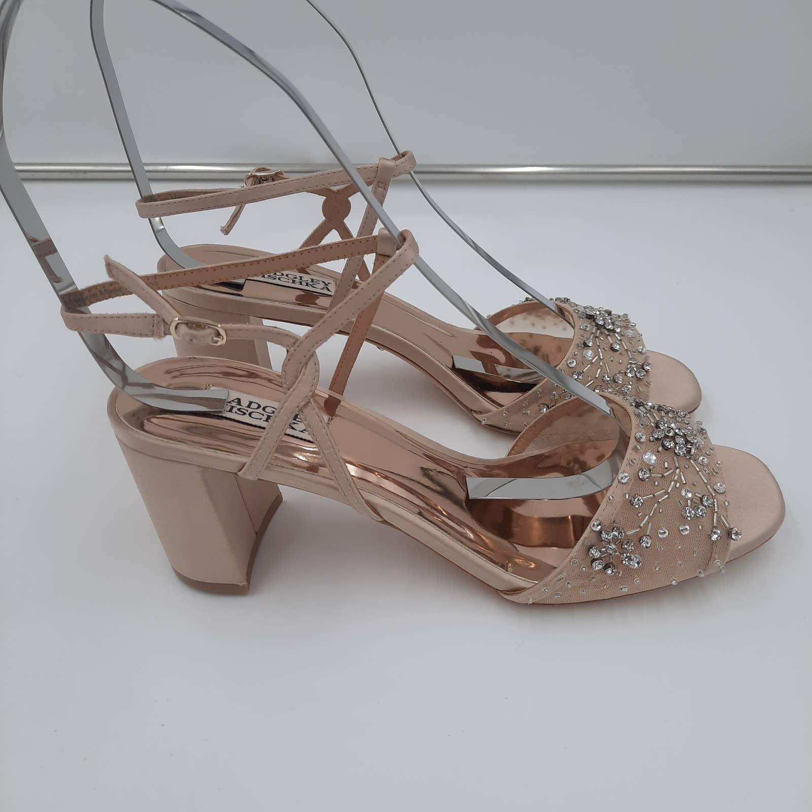 NEW Badgley Mischka Blaine Latte Embellished Crystals and beading Block Heel 6