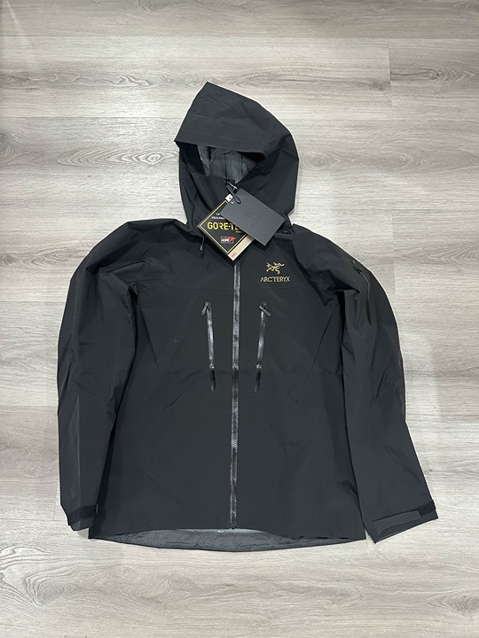 Arc'teryx Alpha SV Jacket 24K Black Gold 100% AUTHENTIC