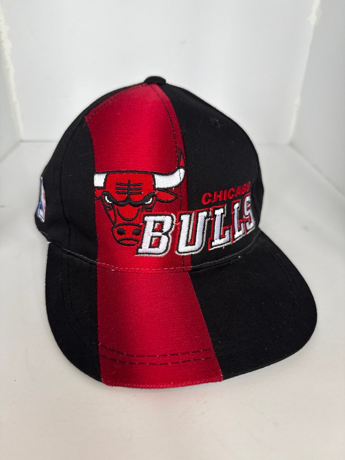 VTG 1997 Draft Chicago Bulls Nike's Sports Specialties Snapback Hat