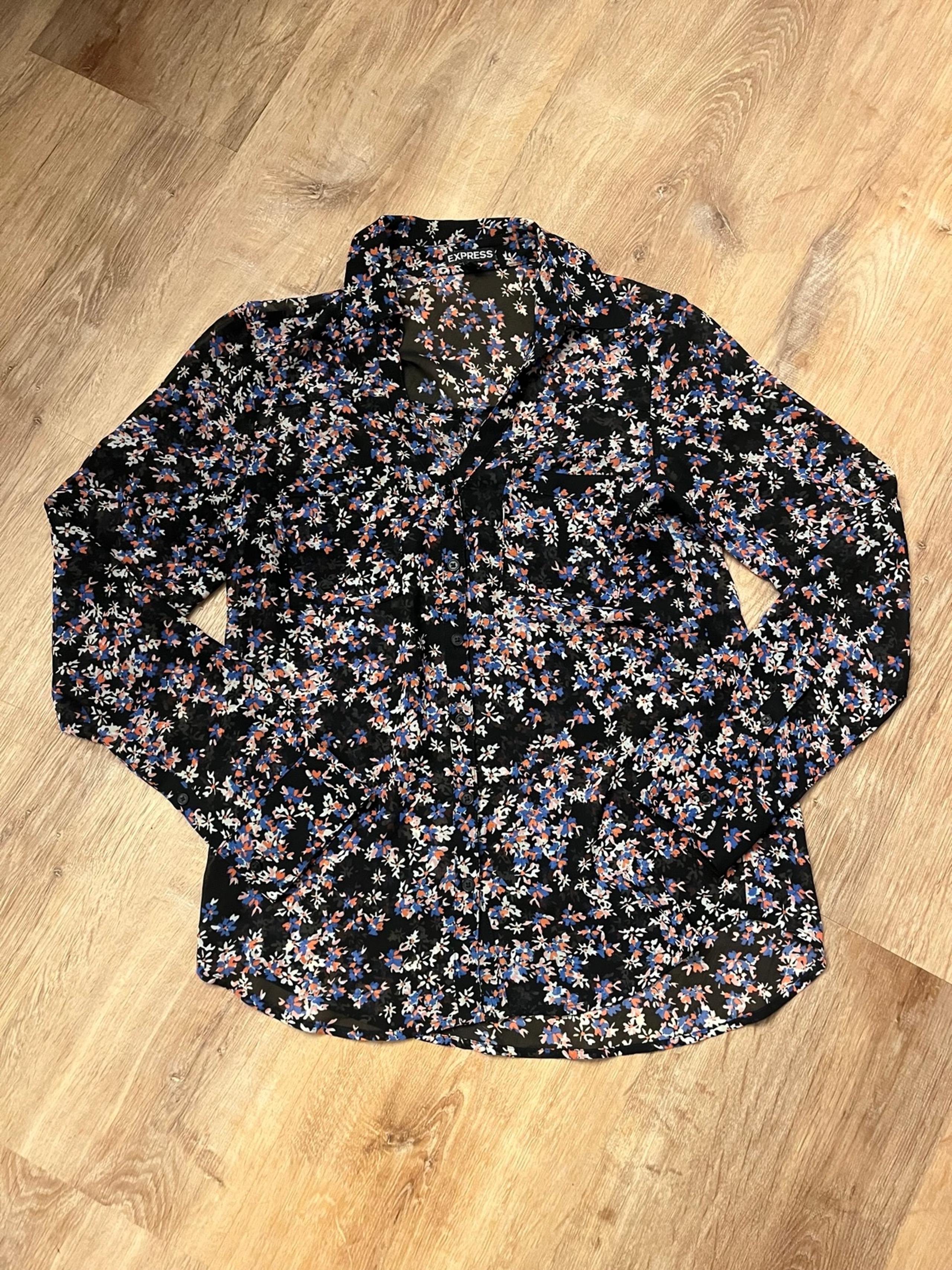 Express - Floral Casual Button Down Shirt