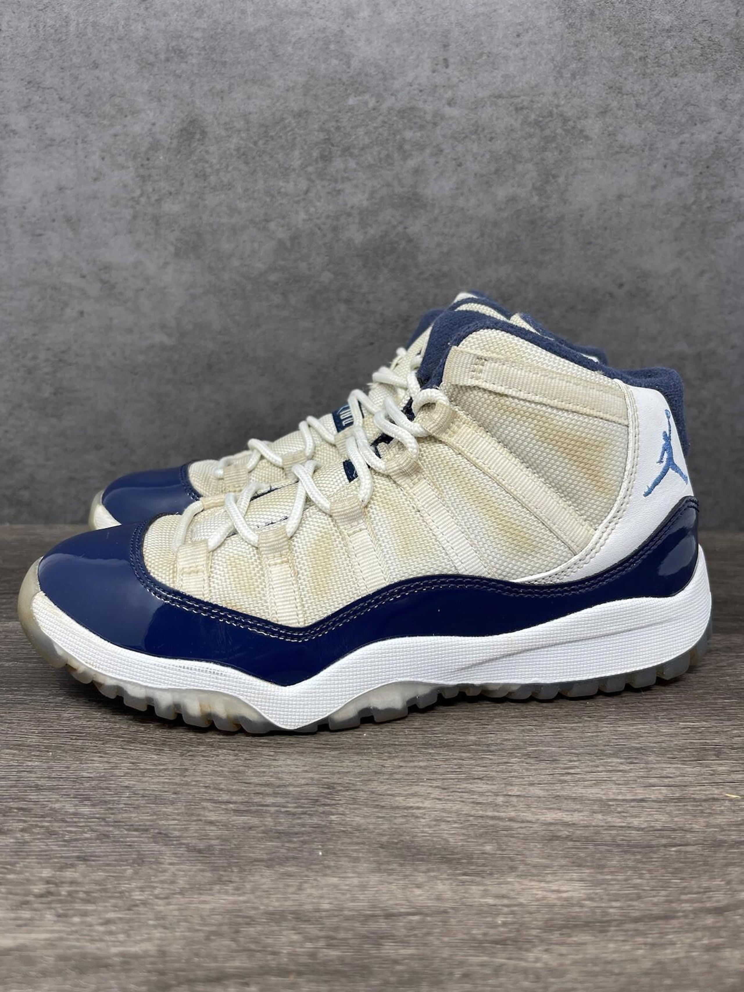 Air Jordan 11 Retro Win Like 82 Size 3Y PS Nike Blue White 378039-123 UNC