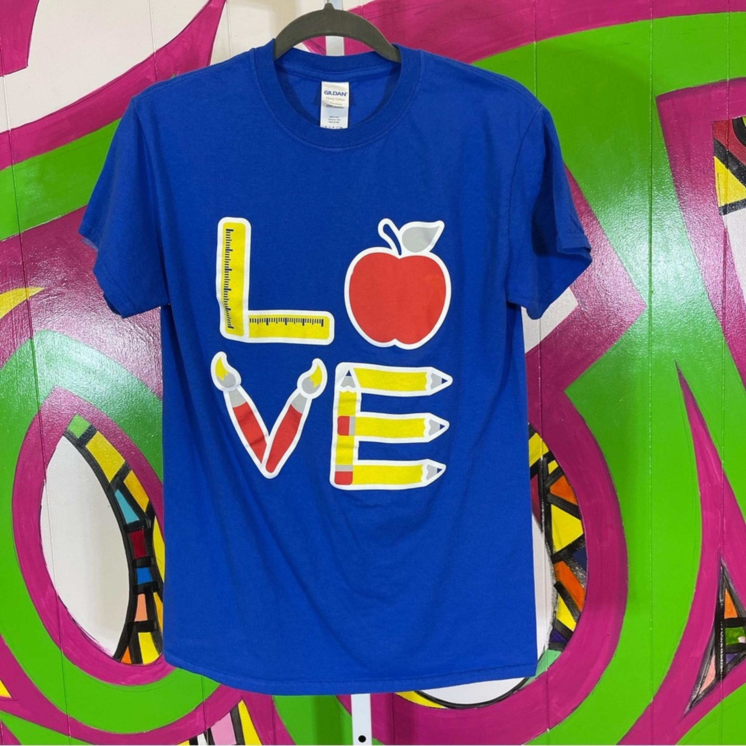 Gildan Heavy Cotton, Teacher Themed LOVE Graphic T-Shirt. Size Small.