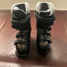 Tecnica Women’s Ski boots 250-255