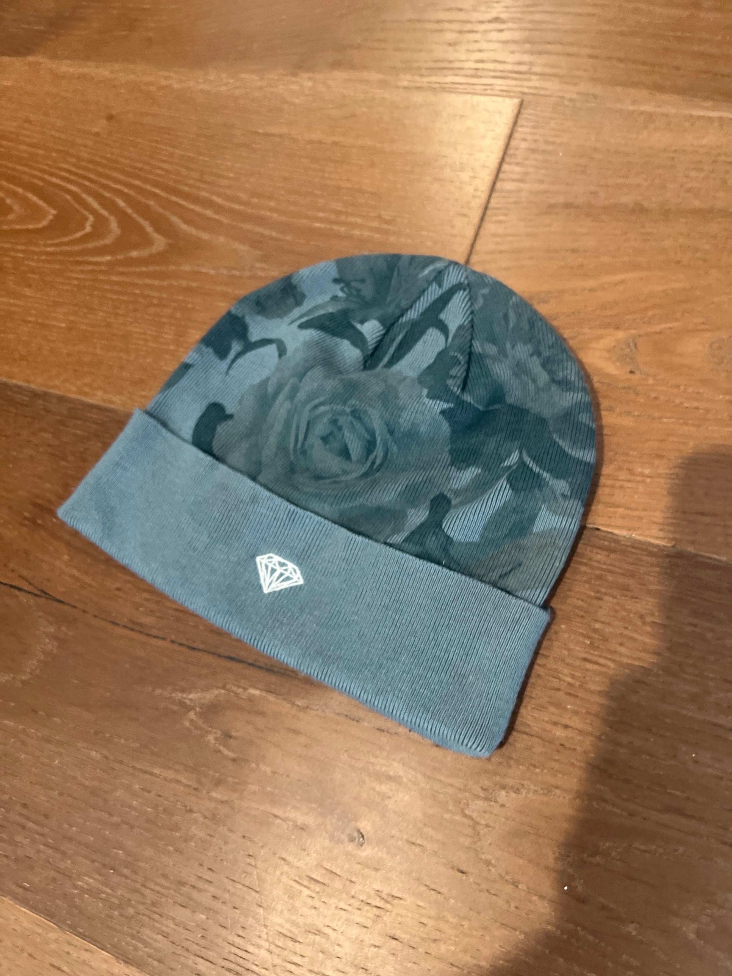 Diamond supply co beanie